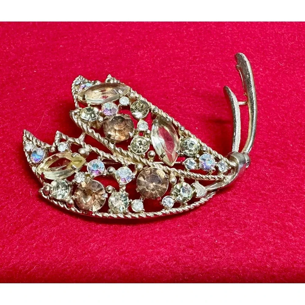 Emmons Vintage Amber Glow Rhinestone Brooch Earrings AB Set 1961